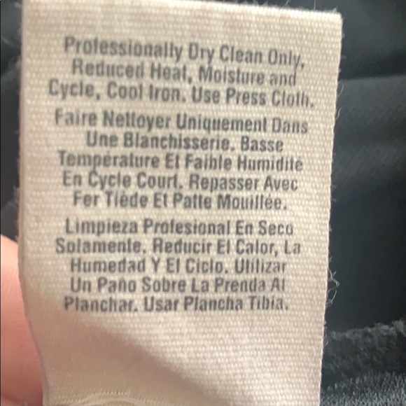 Dkny too - Picture 3 of 5